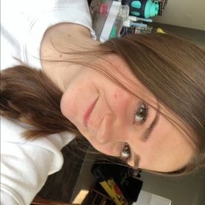 Meet your Posher, Addison